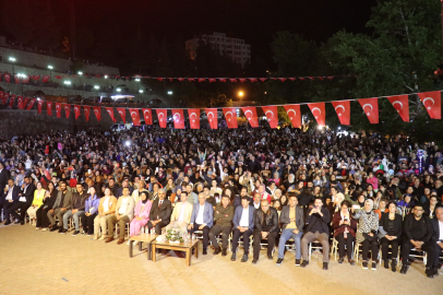 Pozantı’nın Düşman İşgalinden Kurtuluşunun 104. Yılı etkinlikleri konser ve müzikal oyunla sonlandı