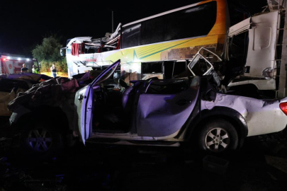 Mersin'deki trafik kazasında hayatını kaybedenlerin sayısı 12'ye yükseldi