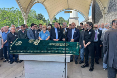 72 yaşında hayatını kaybeden oyuncu Ahmet Uğurlu, Üsküdar'da son yolculuğuna uğurlandı