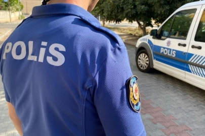 Motosikletin çarptığı otomobil devrildi: 1’i ağır, 3 yaralı