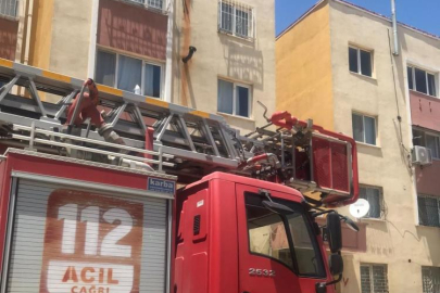 Hatay Reyhanlı'da çatıya çıkan vatandaş, ikna edilerek intihardan vazgeçirildi