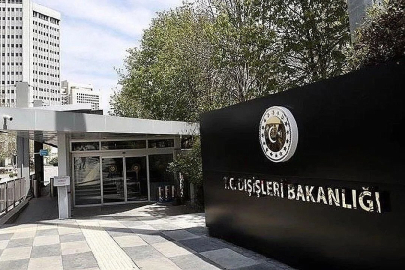 İçişleri Bakanlığı: Hakkâri Belediye Başkanı Mehmet Sıddık Akış'ın yerine Vali Ali Çelik atandı