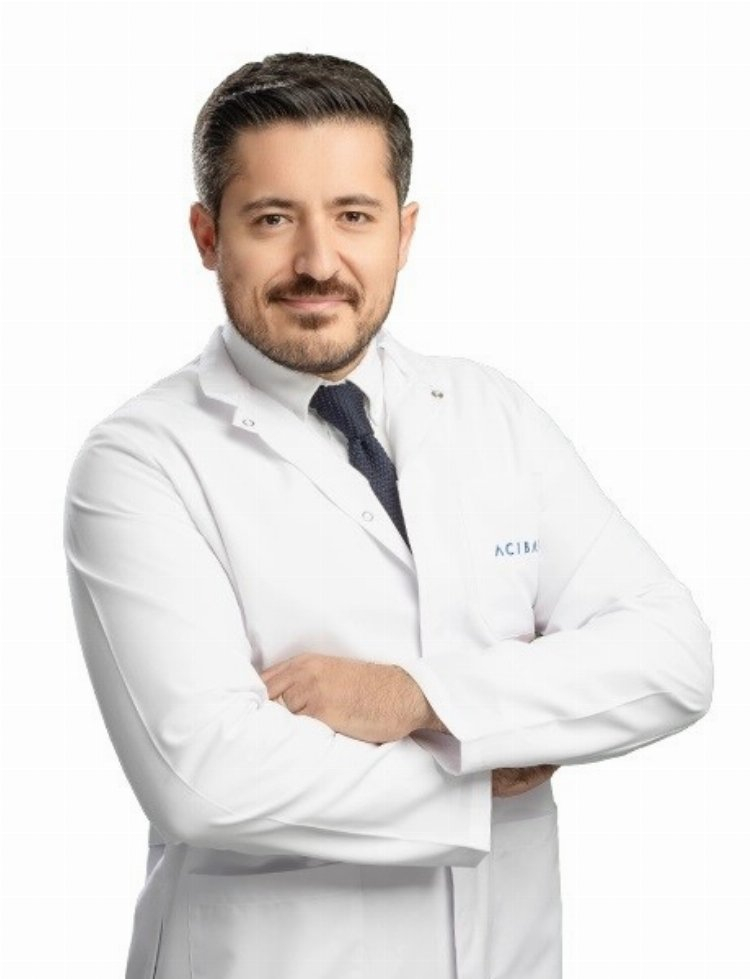 Kadın Hastalıkları Ve Doğum Uzmanı Kağan Açıkgözoğlu