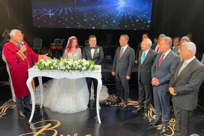 CHP Genel Başkanı Özel ve Kemal Kılıçdaroğlu, nikâh şahidi oldu