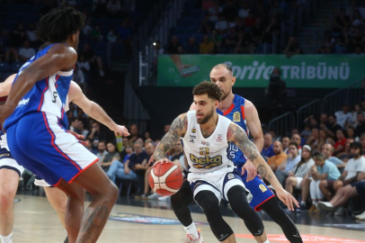 Fenerbahçe Beko, Anadolu Efes'i devirdi Play-Off Final Serisinde 2-0 öne geçti