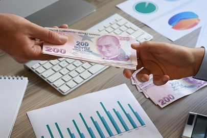 Ocak-Nisan döneminde kredi kartından dolayı yasal takibe intikal etmiş kişi sayısı yüzde 70 arttı