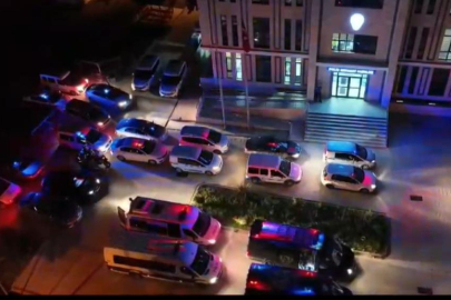 Bursa'da 120 polisin katıldığı operasyonda 5 kilo yasaklı madde ele geçirildi, 4 şüpheli yakalandı