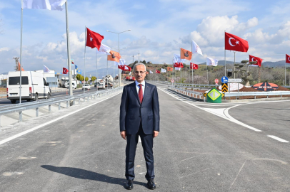 Bakan Uraloğlu: Çelik ağ kaplama ile dik yamaçlarda emniyetli geçiş sağlıyoruz