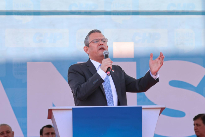 CHP Genel Başkanı Özgür Özel: Asgari ücrete zam yapılmazsa sokaklara dökülürüz