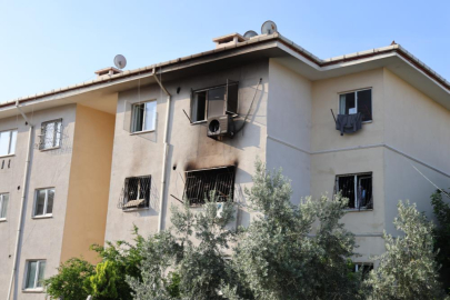 Adana'da 3 katlı apartmanda yangın çıktı 