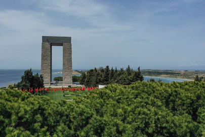 Çanakkale'de yangın nedeniyle girişlerin durdurulduğu Tarihi Alan tamamen ziyarete açıldı