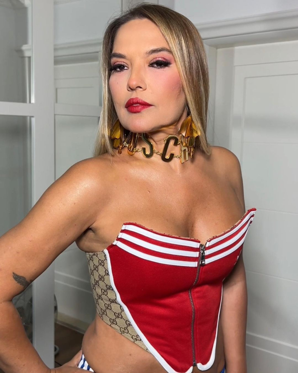 Demet Akalın Mutsuzdum, şimdi çok iyi hissediyorum 2