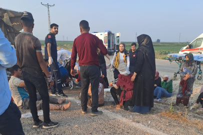 Hatay'da tarım işçilerini taşıyan kamyonet devrildi: 20 yaralı