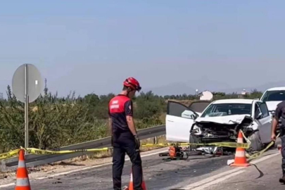 İzmir Menderes'te trafik kazasında karı-koca hayatını kaybetti, 7 kişi yaralandı