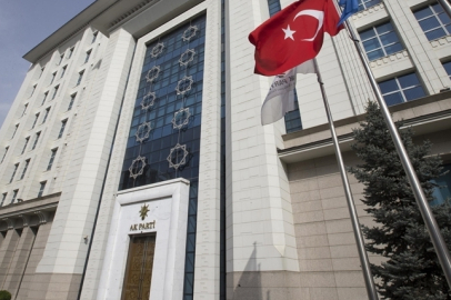 AK Parti, teşkilatlarına "insan hakları" alanındaki çalışmalarını anlatacak