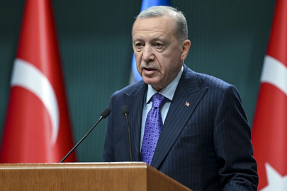 Cumhurbaşkanı Erdoğan: Evlatlarımıza sıcak bir yuvanın huzurunu sağlayan ailelerimizin yanında olmaya devam edeceğiz