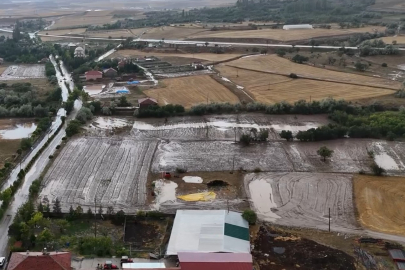 Kırıkkale'de dolu ve sağanak yağış sel felaketine yol açtı