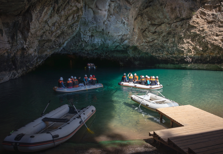 altınbeşik mağarası