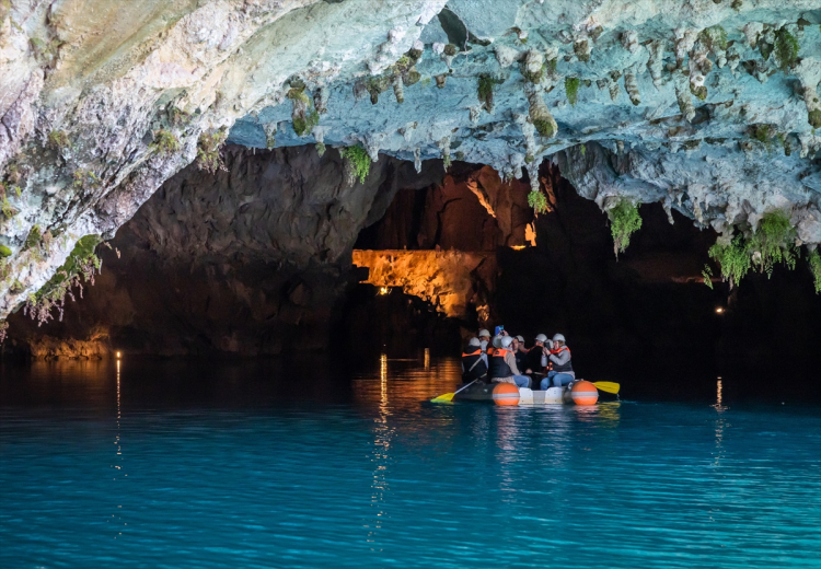 altınbeşik mağarası