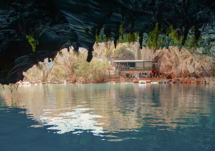 altınbeşik mağarası