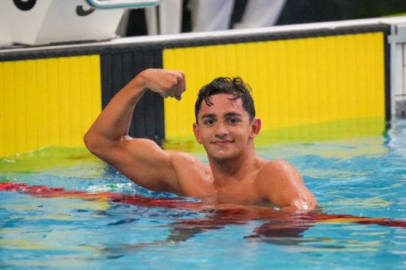 Emir Batur Albayrak ve Kuzey Tunçelli Paris Olimpiyatları'na açık su yüzmesinde de kota aldı