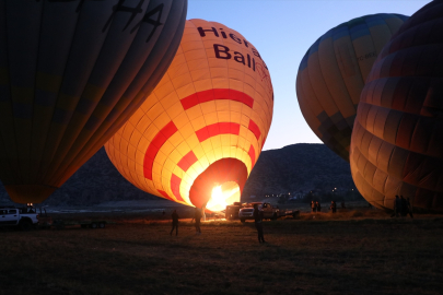Burdur'da Salda Gölü manzaralı sıcak hava balon turizmi başlatıldı