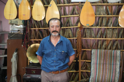 Kırıkkale’nin müziksever efsanesi Erol Tombak, binlerce plak ve kaset arşiviyle nostaljik yolculuk sunuyor