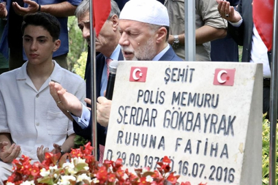 15 Temmuz şehitleri mezarları başında anıldı