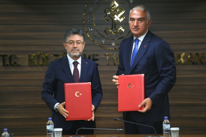 Bakan Yumaklı: Turizmde verimli su kullanımı konusunda personelin de eğitimi son derece önemli