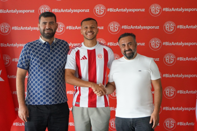 Antalyaspor, Brezilyalı stoper Thalisson'u transfer etti