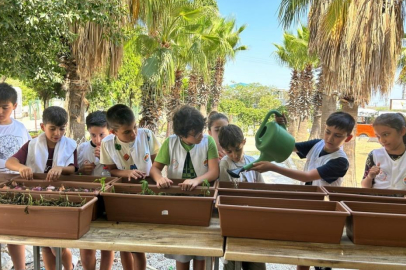 Mersin'de çocuklar 'Geleceğin Yıldızları Sanayide' projesiyle mesleklerle tanışıyor