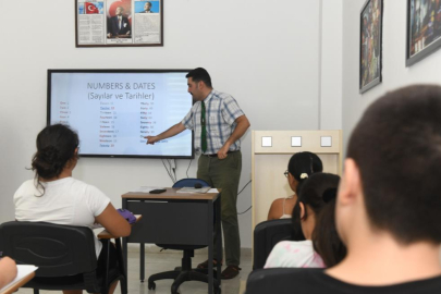 Yenişehir Belediyesi'nin İngilizce kursu başladı