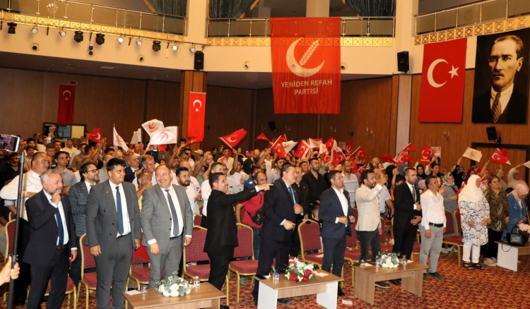 Yeniden Refah Partisi Adana İl Divanı Toplantısını geniş katılımla gerçekleştirdi 3