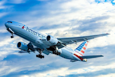 American Airlines uçağı 'saçta bit ihbarı' üzerine Phoenix’e acil iniş yaptı