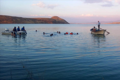 Muş'ta baraj gölüne giren 5 kişiden 4'ünün cansız bedenine ulaşıldı