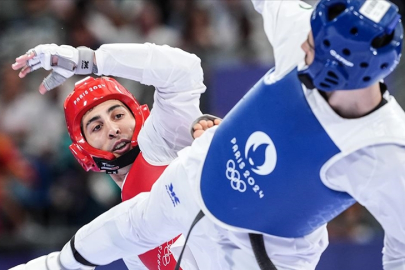 Paris'te tekvando erkeklerde Hakan Reçber, çeyrek finalde rakibine yenildi