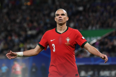Portekizli futbolcu Pepe, 41 yaşında futbola veda etti