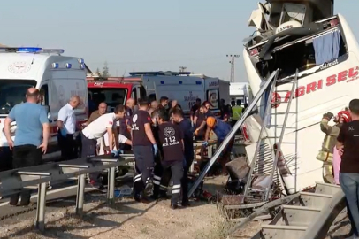 Ankara-Eskişehir Karayolu'nda yolcu otobüsü üst geçit direğine çarptı: 9 ölü 26 yaralı