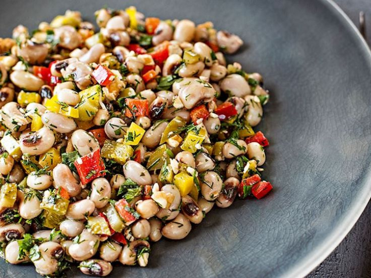 karnıkara salatası