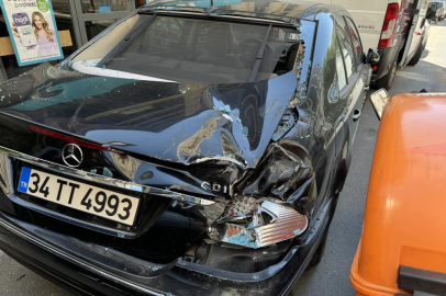 Beşiktaş'ta feci kaza: Hızla seyreden araç kadına çarparak takla attı