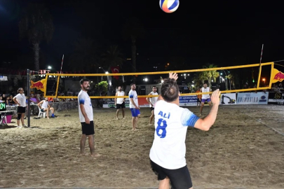 Bozyazı'da düzenlenen plaj voleybolu turnuvası sona erdi