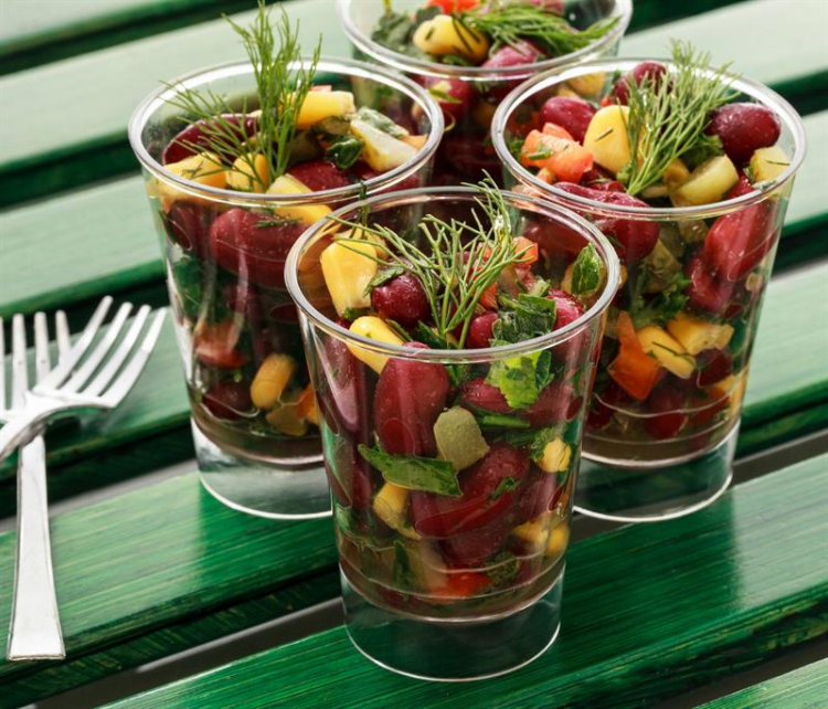 karnıkara salatası