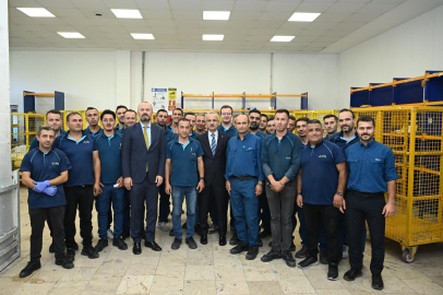 Uraloğlu: Ankara kargo işleme merkezi’nde günlük 190 bin gönderi işlenerek büyük bir operasyonel yük başarıyla yönetiliyor