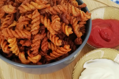  Atıştırmalık Krizine Çözüm: Makarna Cipsi Tarifi