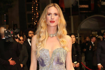 Wilma Elles kimdir? İşte, ‘Öyle Bir Geçer Zaman ki’ ile tanınan ünlü oyuncunun hayatı ve kariyeri