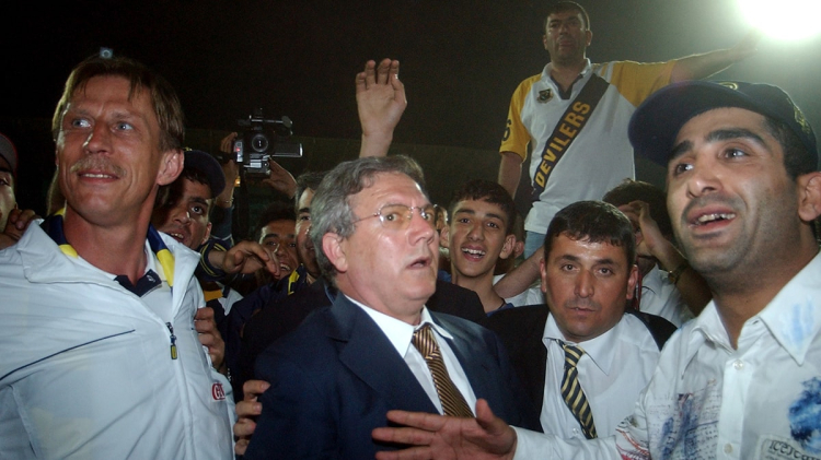 Fenerbahçe ve Beşiktaş'ın efsanevi teknik direktörü Christoph Daum 70 yaşında hayatını kaybetti 4