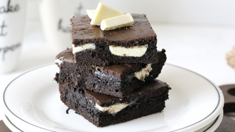  beyaz çikolatalı brownie