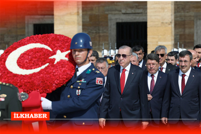 Cumhurbaşkanı Erdoğan ve devlet erkanı Anıtkabir'de