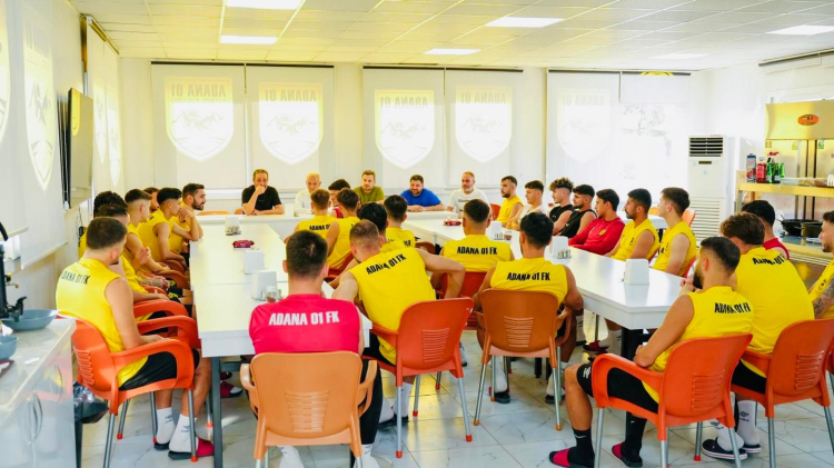 MHP Adana İl Başkanı Yusuf Kanlı'dan Adana 01 FK'ya sezon öncesi destek ziyareti 2