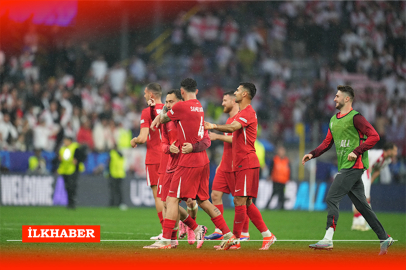 İzmir'in düşman işgalinden kurtuluşu yıl dönümünde Milli Maç coşkusu